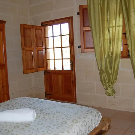 Mood Mythology 4* Għarb