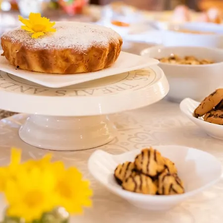 Bed and Breakfast Mood Mythology Għarb