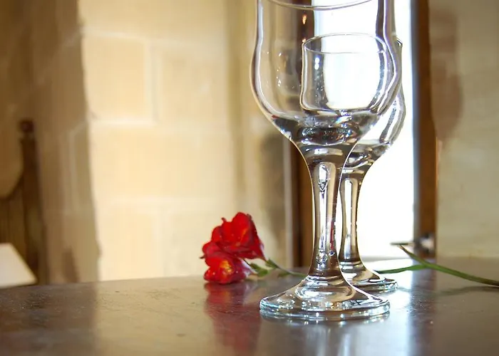 Mood Mythology Bed & Breakfast 4*