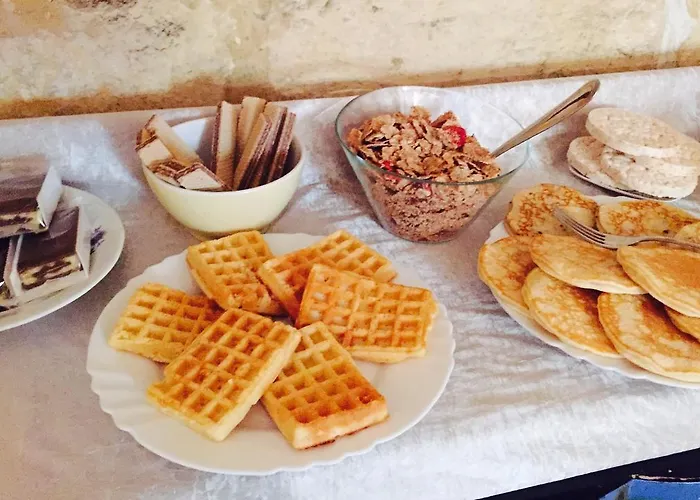 Mood Mythology Bed & Breakfast Għarb