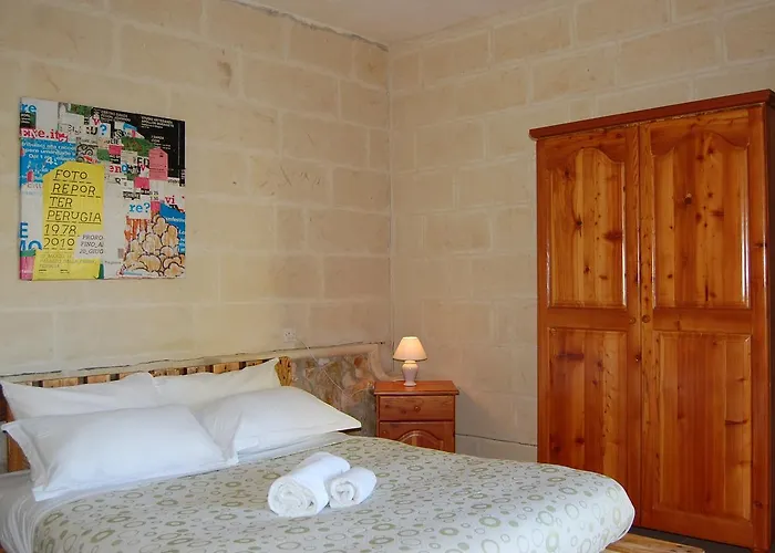 Mood Mythology 4* Għarb